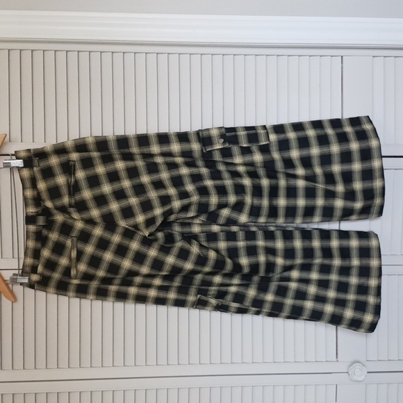 HOT Topic Wide Leg Cropped Cargo Pants, Yellow Black Plaid, Size S - Picture 5 of 10